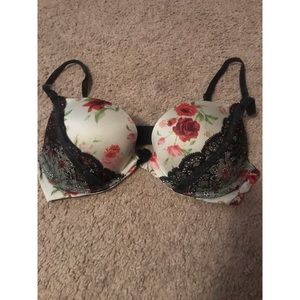 Victoria Secret very sexy bra